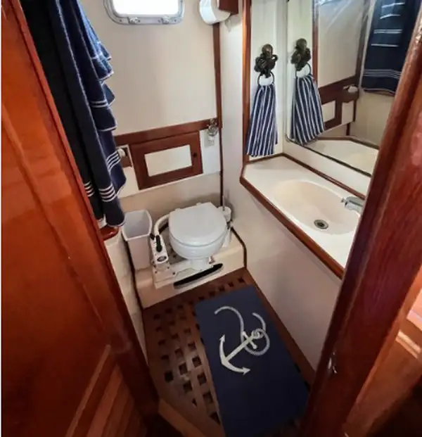 Boat Image 9